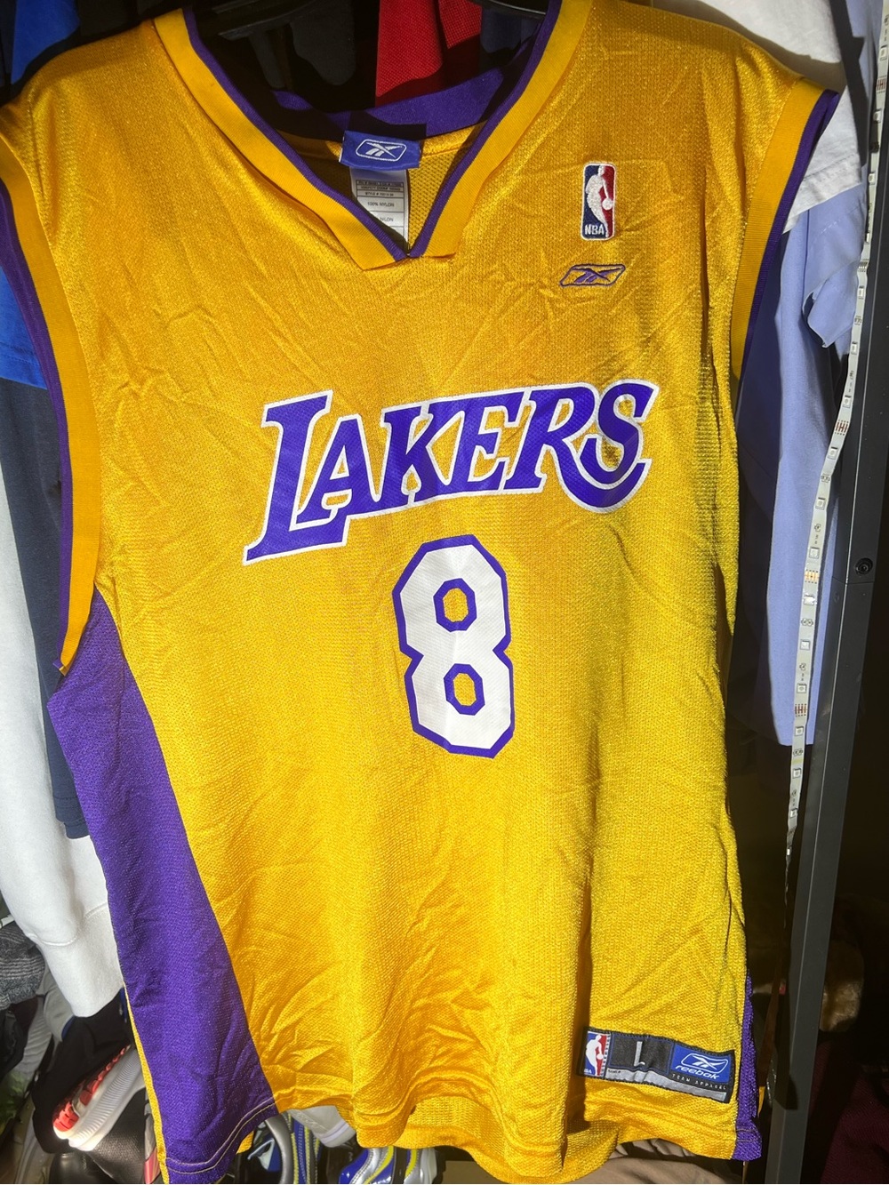 Kobe Bryant 8 vintage Rebook Jersey Men’s size L